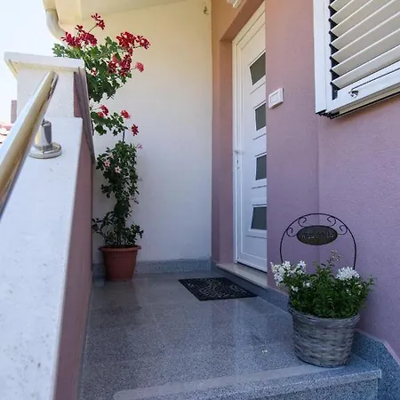 Silver Star Apartment
