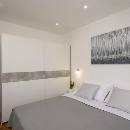 Apartment Silver Star *